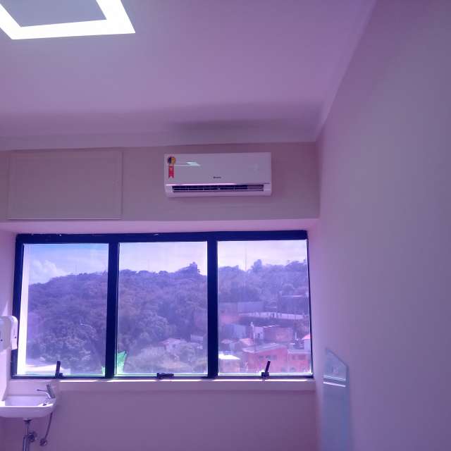 Sala com 50,00 m² para alugar por R$ 2.100,00, CME - Garibaldi, Salvador/BA 