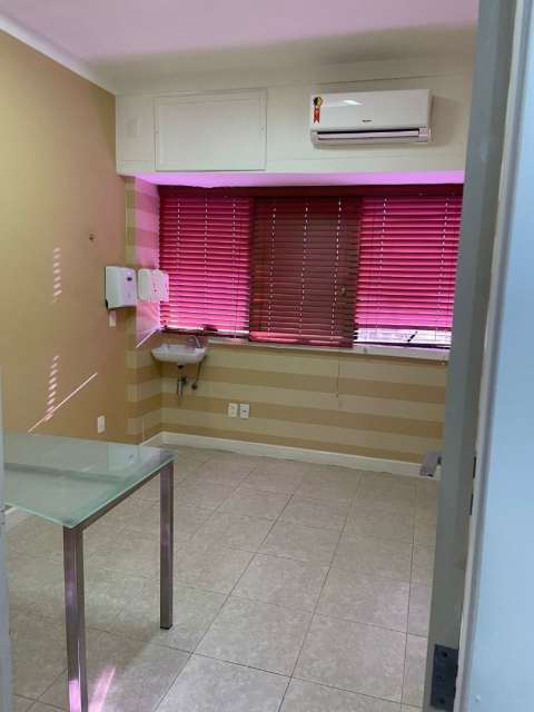 Sala com 50,00 m² para alugar por R$ 2.100,00, CME - Garibaldi, Salvador/BA 