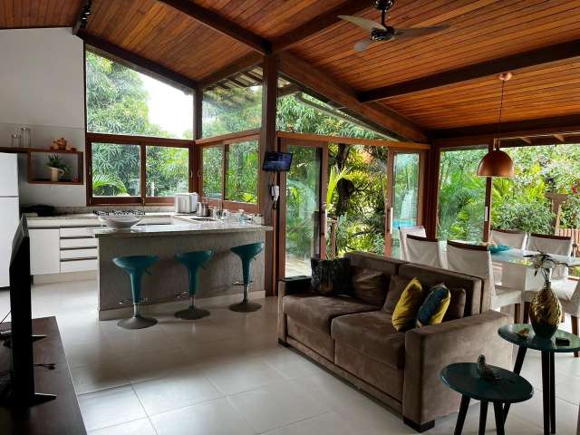 Casa em Itacimirim, 03 suítes à venda por R$ 1.500.000,00 - Camaçari/BA
