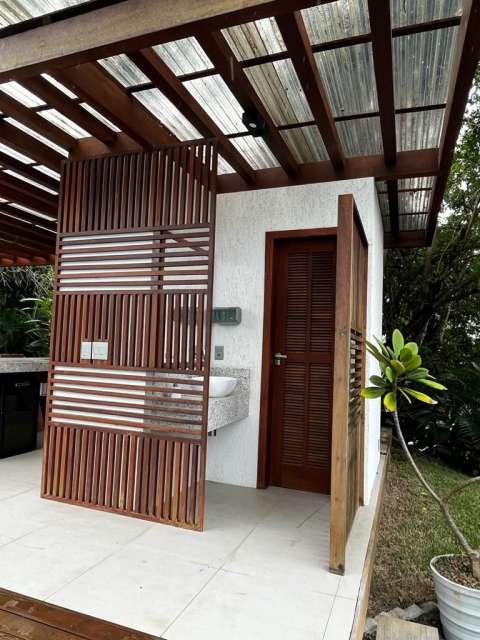 Casa em Itacimirim, 03 suítes à venda por R$ 1.500.000,00 - Camaçari/BA
