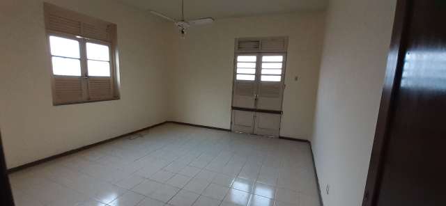 Apartamento na Sete Portas com 3 quartos, 150,00 m² à venda por R$ 180.000,00