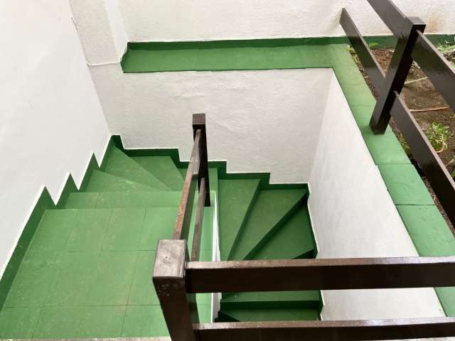 Casa no Itaigara com 7 quartos e 4 suítes, 656 m² à venda por R$ 1.800.000,00