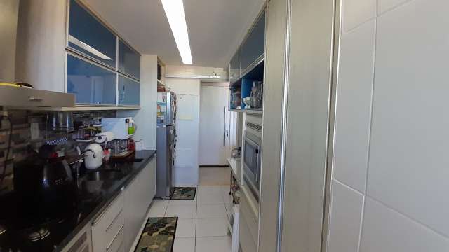 Apartamento em Pituaçu com 2 quartos e 1 suíte, 77m² à venda por R$ 710.000,00
