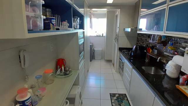 Apartamento em Pituaçu com 2 quartos e 1 suíte, 77m² à venda por R$ 710.000,00