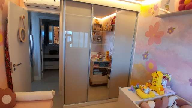 Apartamento em Pituaçu com 2 quartos e 1 suíte, 77m² à venda por R$ 710.000,00