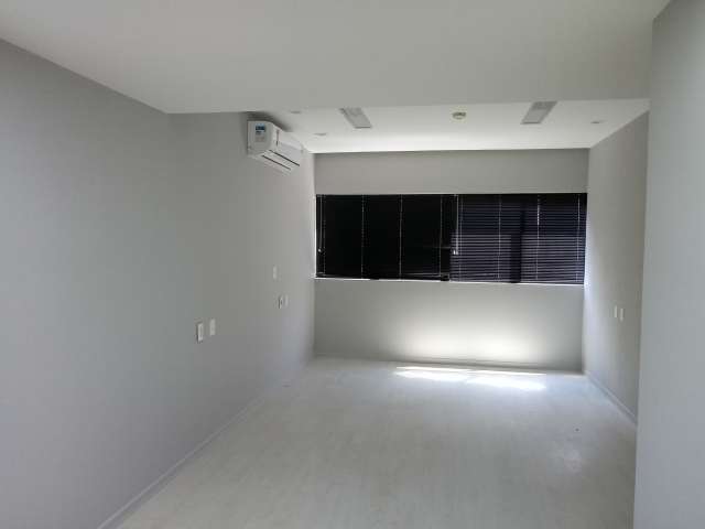 Sala com 27,00 m² à venda por R$ 238.500,00 - Caminho das Árvores - Salvador/BA