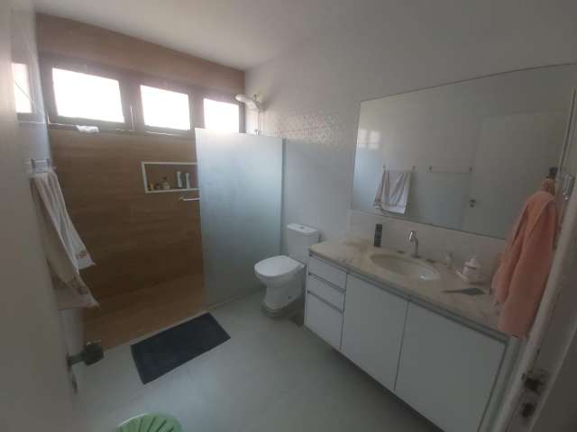 Casa com 6 quartos, suíte, 300,00 m² para alugar por R$ 4.200,00 - Itaigara, Salvador/BA