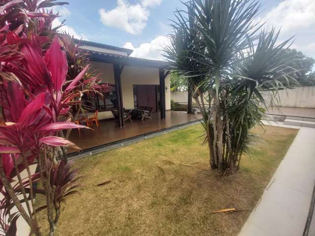 Casa com 6 quartos, suíte, 300,00 m² para alugar por R$ 4.200,00 - Itaigara, Salvador/BA