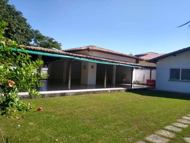 Casa Stella Mares com 3 quartos e 2 suítes, 203 m² à venda por R$ 1.200.000,00