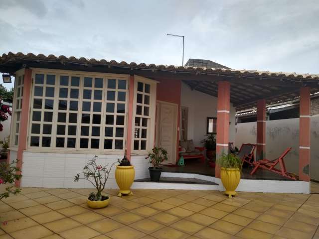 Casa Stella Mares com 3 quartos e 2 suítes, 203 m² à venda por R$ 1.200.000,00