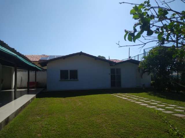 Casa Stella Mares com 3 quartos e 2 suítes, 203 m² à venda por R$ 1.200.000,00