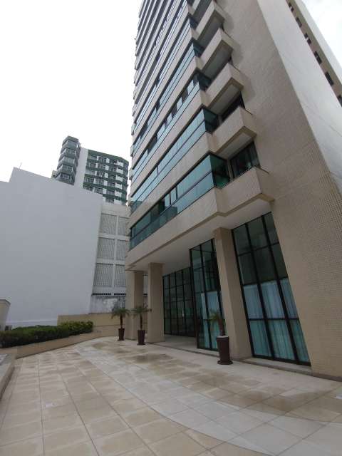 Apartamento na Graça com 2 quartos e 1 suíte, 67m² à venda por R$ 620.000,00