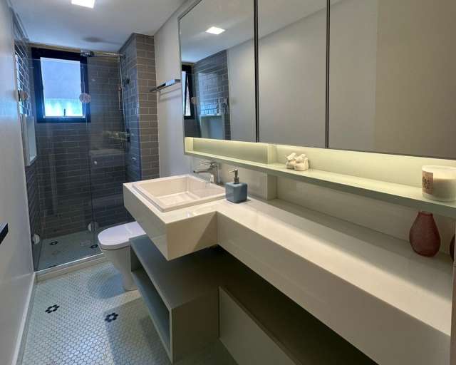 Cobertura no Alphaville I PORTEIRA FECHADA com 3 quartos e 1 suíte, 220m² à venda por R$ 2.600.000,00