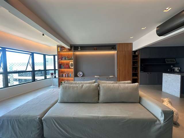 Cobertura no Alphaville I PORTEIRA FECHADA com 3 quartos e 1 suíte, 220m² à venda por R$ 2.600.000,00
