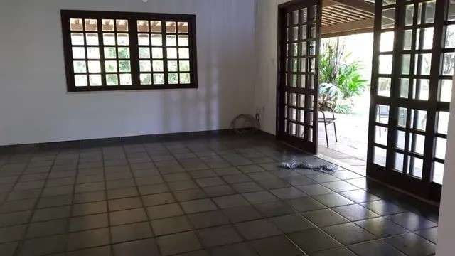 Casa em Jauá com 7 quartos sendo 5 suítes, 350m² à venda por R$ 1.200.000,00