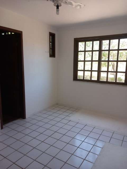 Casa em Jauá com 7 quartos sendo 5 suítes, 350m² à venda por R$ 1.200.000,00