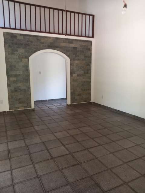 Casa em Jauá com 7 quartos sendo 5 suítes, 350m² à venda por R$ 1.200.000,00