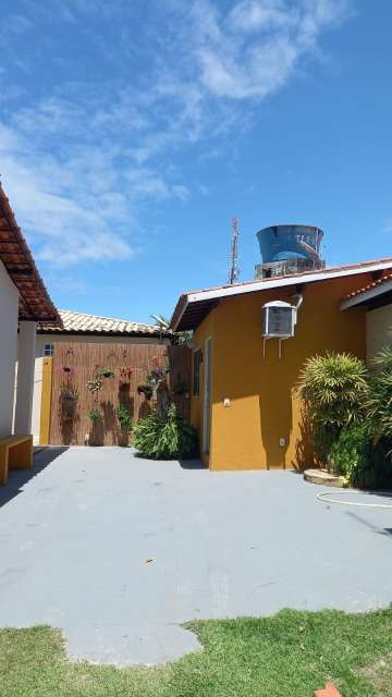 Casa em Guarajuba com 5 quartos e 4 suítes, 270m² à venda por R$ 1.430.000,00