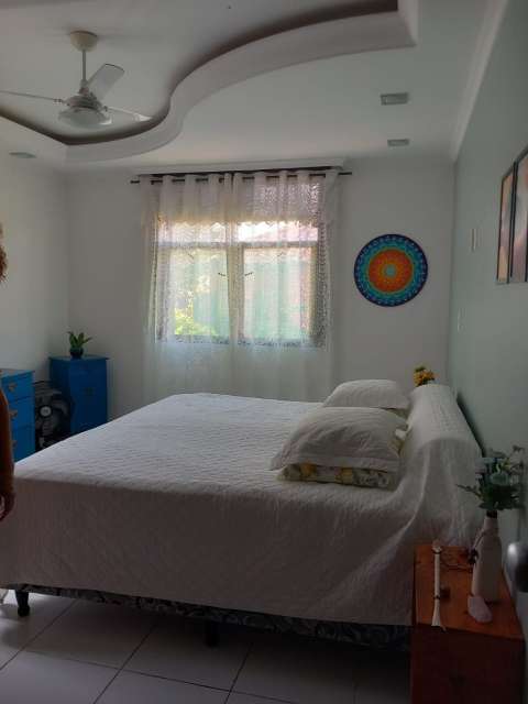 Casa em Ipitanga com 4 quartos e 2 suítes, 1.000m² à venda por R$ 1.350.000,00