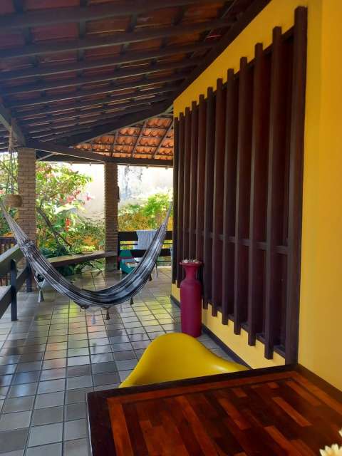 Casa em Ipitanga com 4 quartos e 2 suítes, 1.000m² à venda por R$ 1.350.000,00