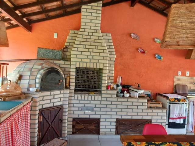 Casa em Ipitanga com 4 quartos e 2 suítes, 1.000m² à venda por R$ 1.350.000,00