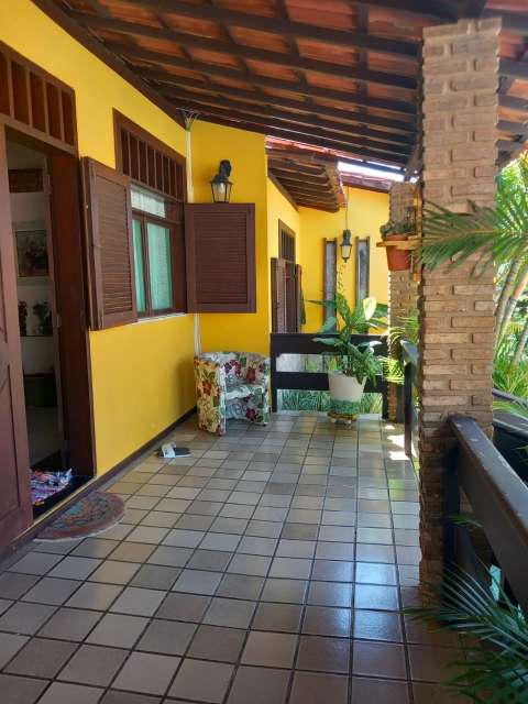 Casa em Ipitanga com 4 quartos e 2 suítes, 1.000m² à venda por R$ 1.350.000,00