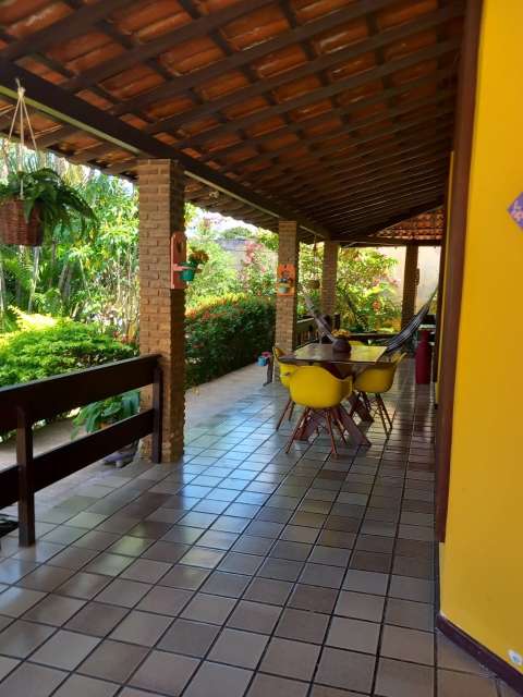 Casa em Ipitanga com 4 quartos e 2 suítes, 1.000m² à venda por R$ 1.350.000,00