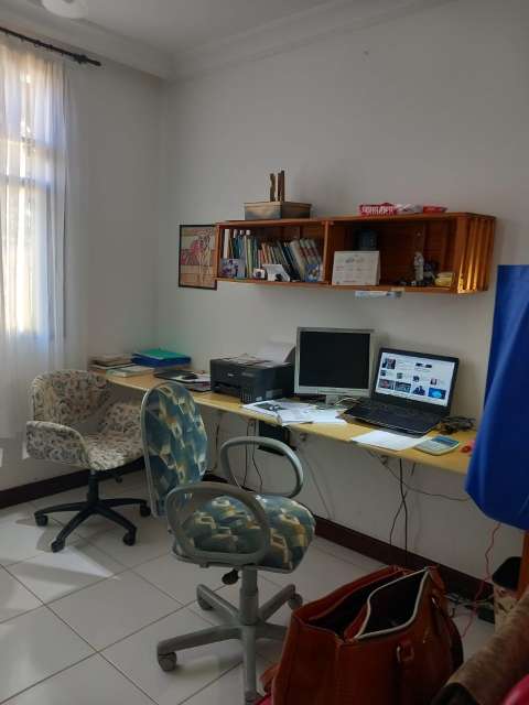 Casa em Ipitanga com 4 quartos e 2 suítes, 1.000m² à venda por R$ 1.350.000,00