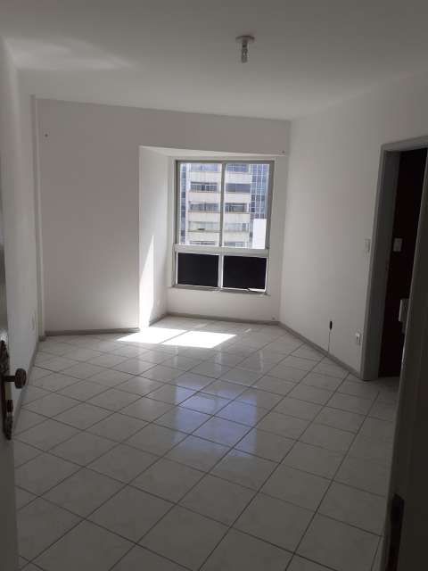 Apartamento com 1 quarto, 58 m² para alugar por R$ 1.450,00 - Av. Magalhaes Neto, Pituba - Salvador/BA