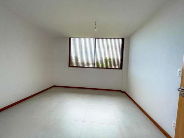Casa em Praia do Forte com 5 quartos sendo 5 suítes, 360m² à venda por R$ 3.050.000,00