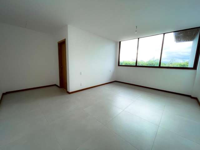 Casa em Praia do Forte com 5 quartos sendo 5 suítes, 360m² à venda por R$ 3.050.000,00