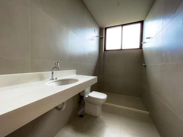 Casa em Praia do Forte com 5 quartos sendo 5 suítes, 360m² à venda por R$ 3.050.000,00