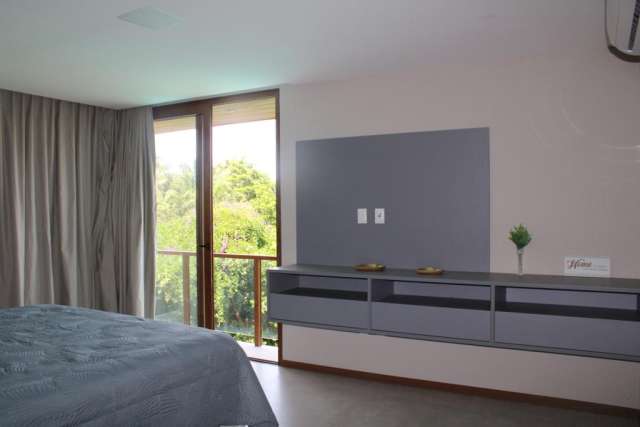 Casa em Praia do Forte com 9 quartos sendo 9 suítes, 650m² à venda por R$ 6.990.000,00