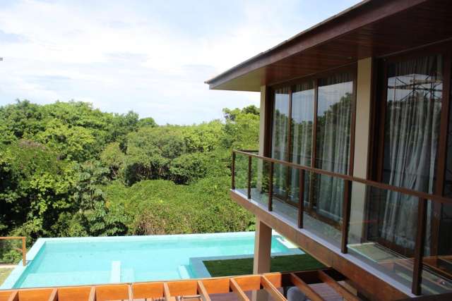 Casa em Praia do Forte com 9 quartos sendo 9 suítes, 650m² à venda por R$ 6.990.000,00
