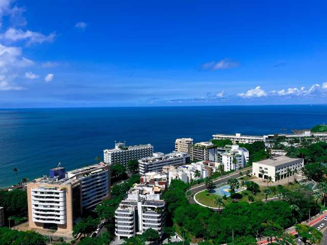 Apartamento na Ondina com 3 suítes, 310m² à venda por R$ 3.500.000,00