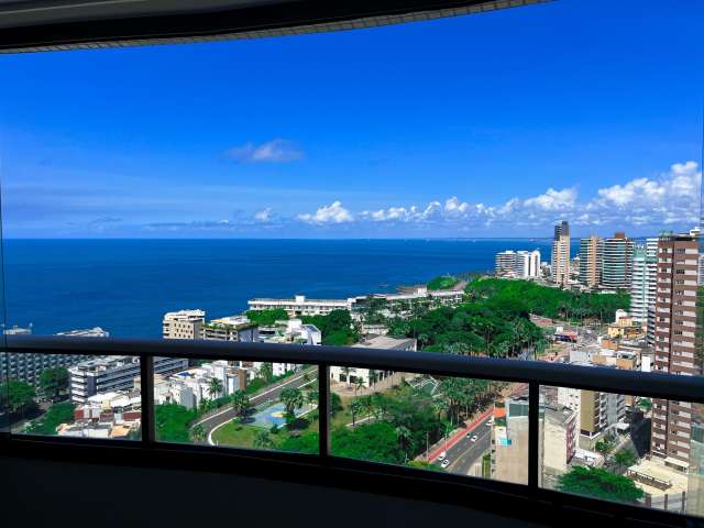Apartamento na Ondina com 3 suítes, 310m² à venda por R$ 3.500.000,00