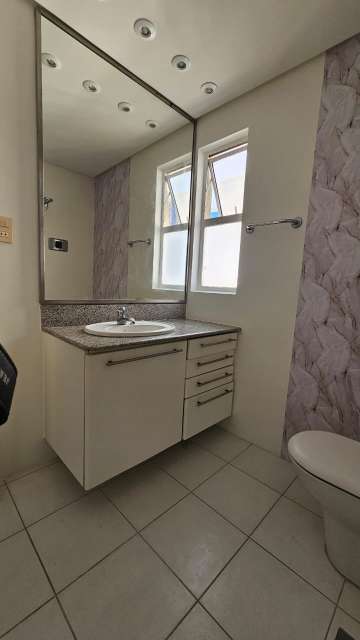 Apartamento na Barra PORTEIRA FECHADA de 2 quartos sendo 1 suíte, 84m² à venda por R$ 490.000,00