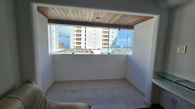 Apartamento na Barra PORTEIRA FECHADA de 2 quartos sendo 1 suíte, 84m² à venda por R$ 490.000,00