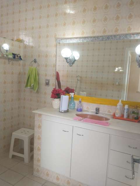 Casa em Daniel Lisboa de 5 quartos sendo 2 suítes, 190m² à venda por R$ 950.000,00