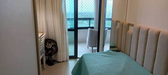 Apartamento na Paralela de 3 quartos sendo 1 suíte, 113m² à venda por R$ 1.550.000,00