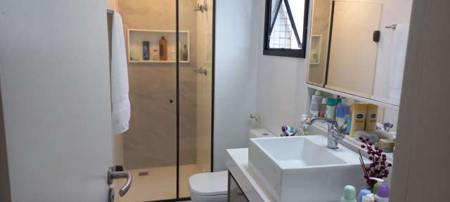 Apartamento na Paralela de 3 quartos sendo 1 suíte, 113m² à venda por R$ 1.550.000,00