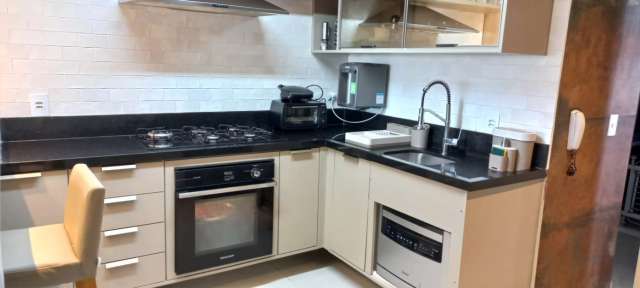 Apartamento na Paralela de 3 quartos sendo 1 suíte, 113m² à venda por R$ 1.550.000,00