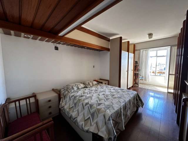Apartamento em Jardim Apipema de 4 quartos sendo 2 suítes, 194m² à venda por R$ 800.000,00
