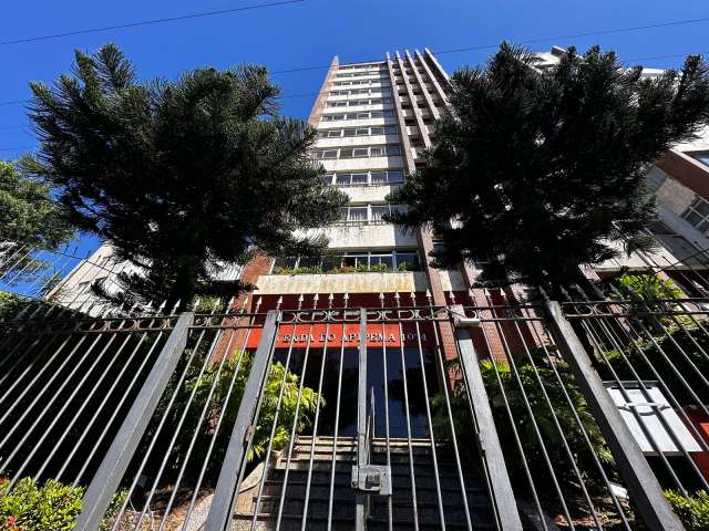 Apartamento em Jardim Apipema de 4 quartos sendo 2 suítes, 194m² à venda por R$ 800.000,00