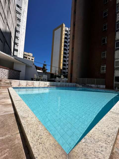 Apartamento em Jardim Apipema de 4 quartos sendo 2 suítes, 194m² à venda por R$ 800.000,00