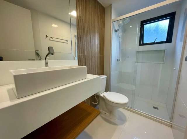 Apartamento em Alphaville I com 2 quartos e 2 suítes, 68m² à venda por R$ 815.000,00