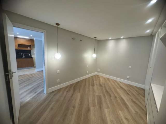 Apartamento em Alphaville I com 2 quartos e 2 suítes, 68m² à venda por R$ 815.000,00