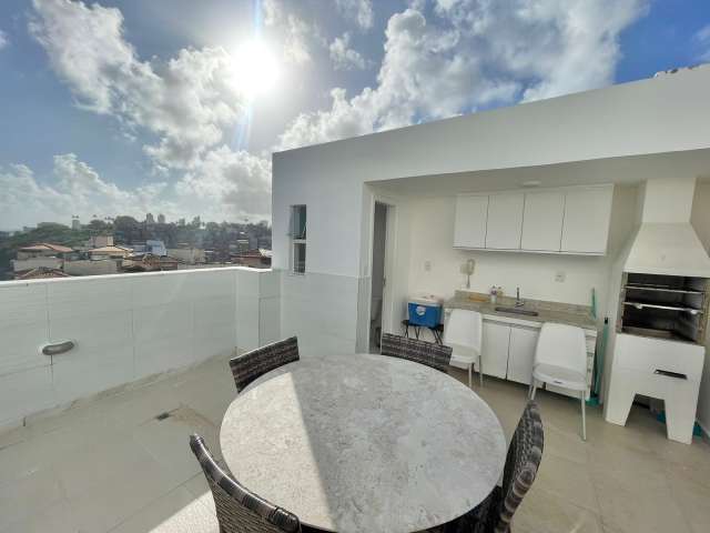 Cobertura no Rio Vermelho com 1 suíte, 90m² à venda por R$ 650.000,00