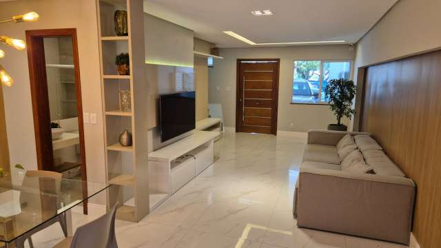 Casa em Brotas com 3 quartos e 1 suíte, 180m² à venda por R$ 640.000,00