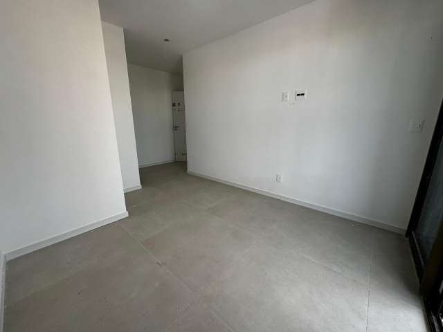 Apartamento no Caminho das Árvores com 3 quartos e 3 suítes, 114m² à venda por R$ 1.350.000,00